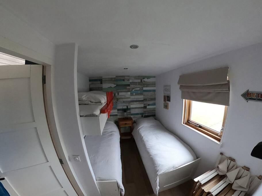 Strandvakantiehuisje! Воркум Экстерьер фото